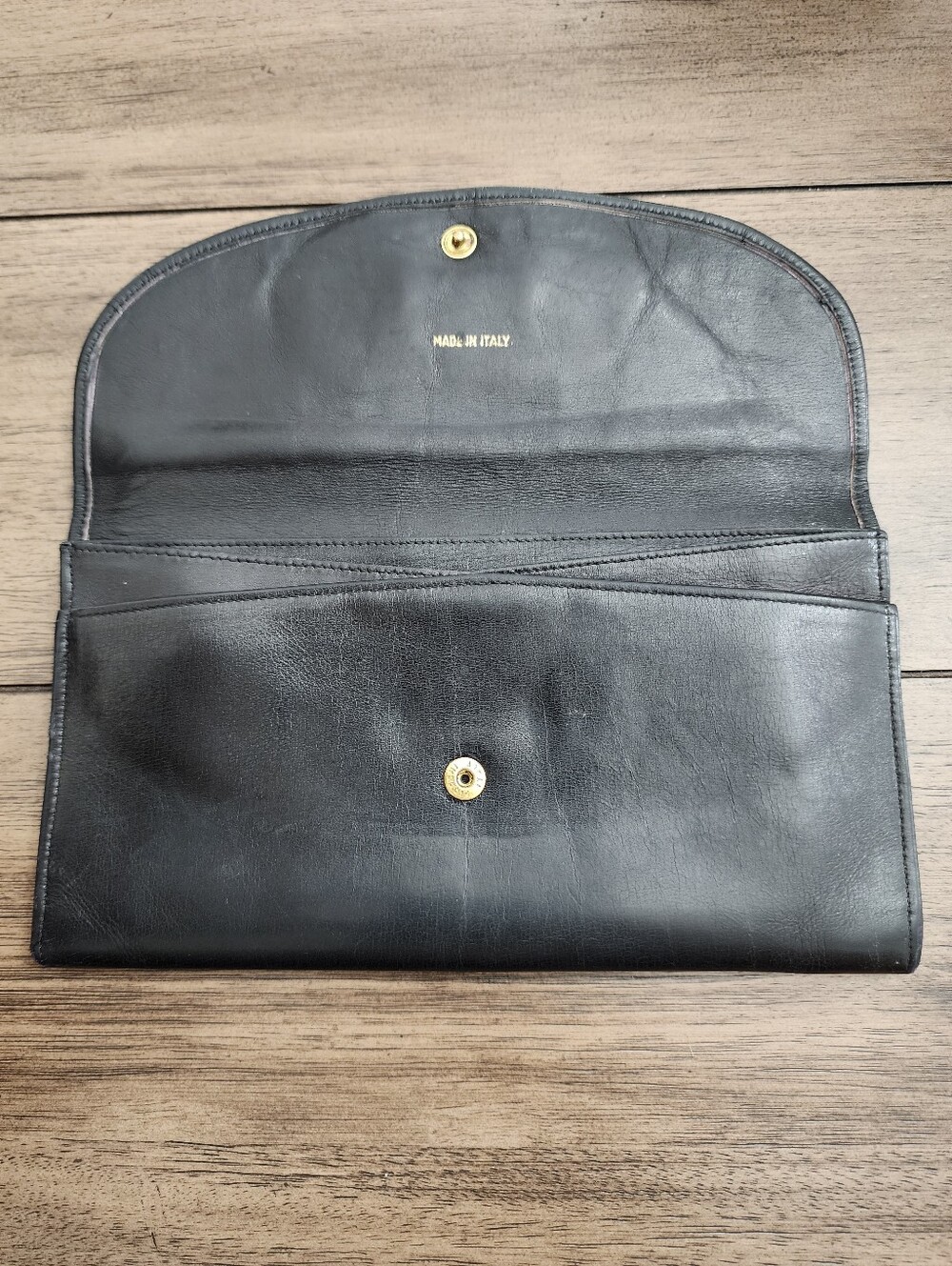 Gucci Vintage Black Leather Clutch with Gold Horsebit and Red Accent - Picture 5 of 13